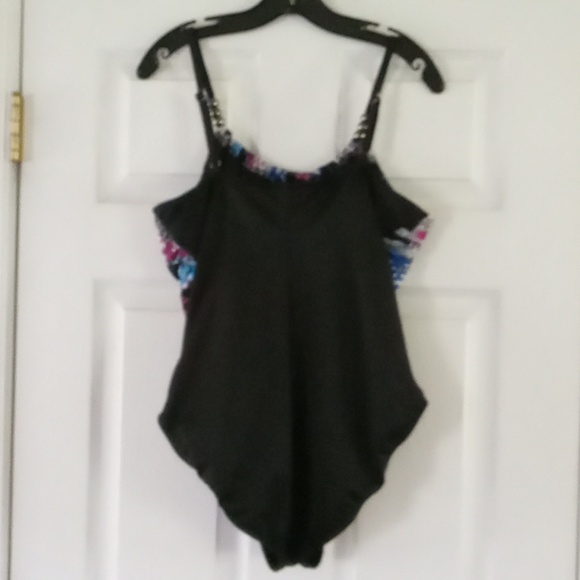 Miracle Suit Skin Tight Lisa High Neck One Piece Swimsuit - Picture 5 of 6